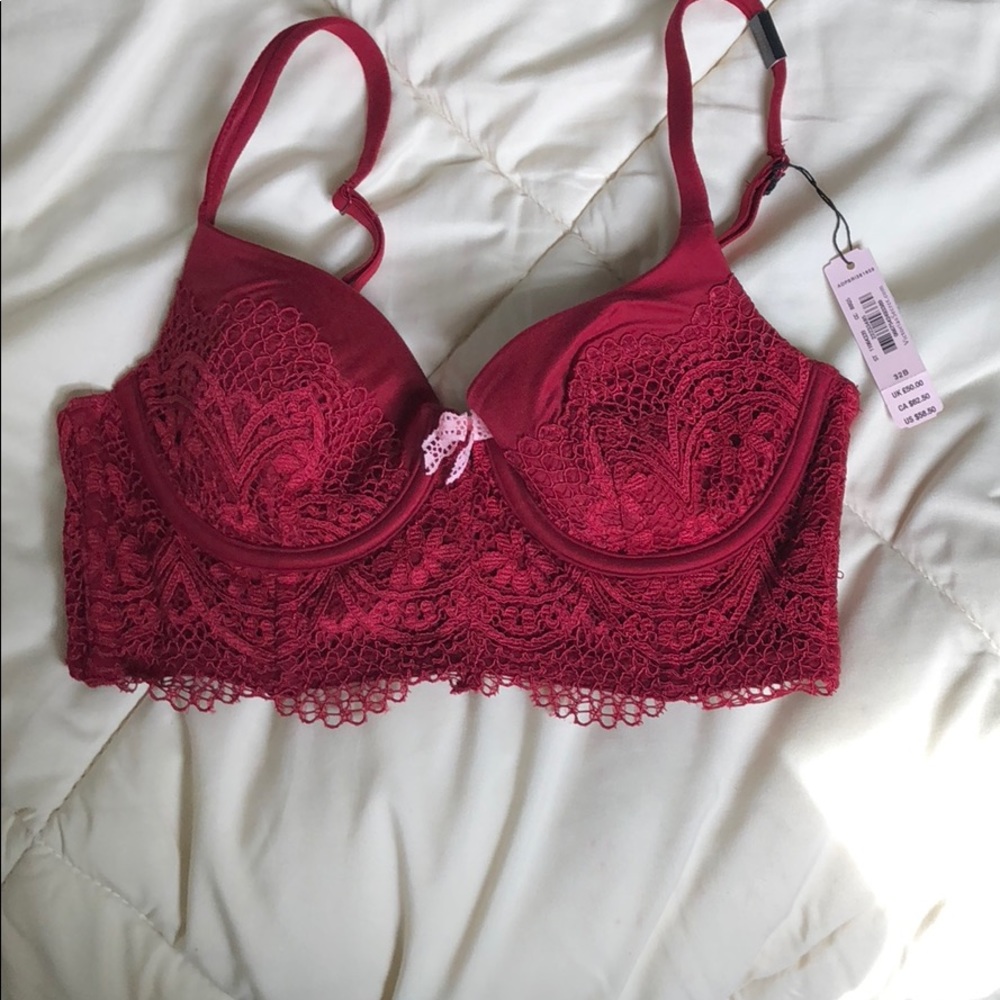 Victoria’s Secret bra